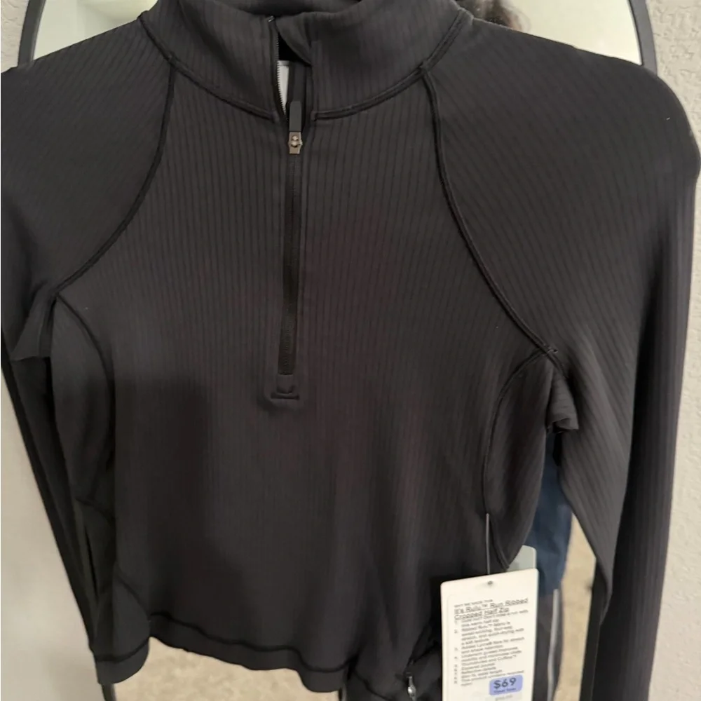Lululemon It's Rulu ™ Run Ribbed
Cropped Half Zip - Picture 3 of 4